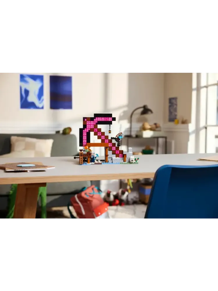 Конструктор Minecraft 21277 Шахта с киркой