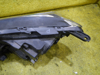 Фара правая Toyota RAV4 4 CA40 (2015-2019) LED