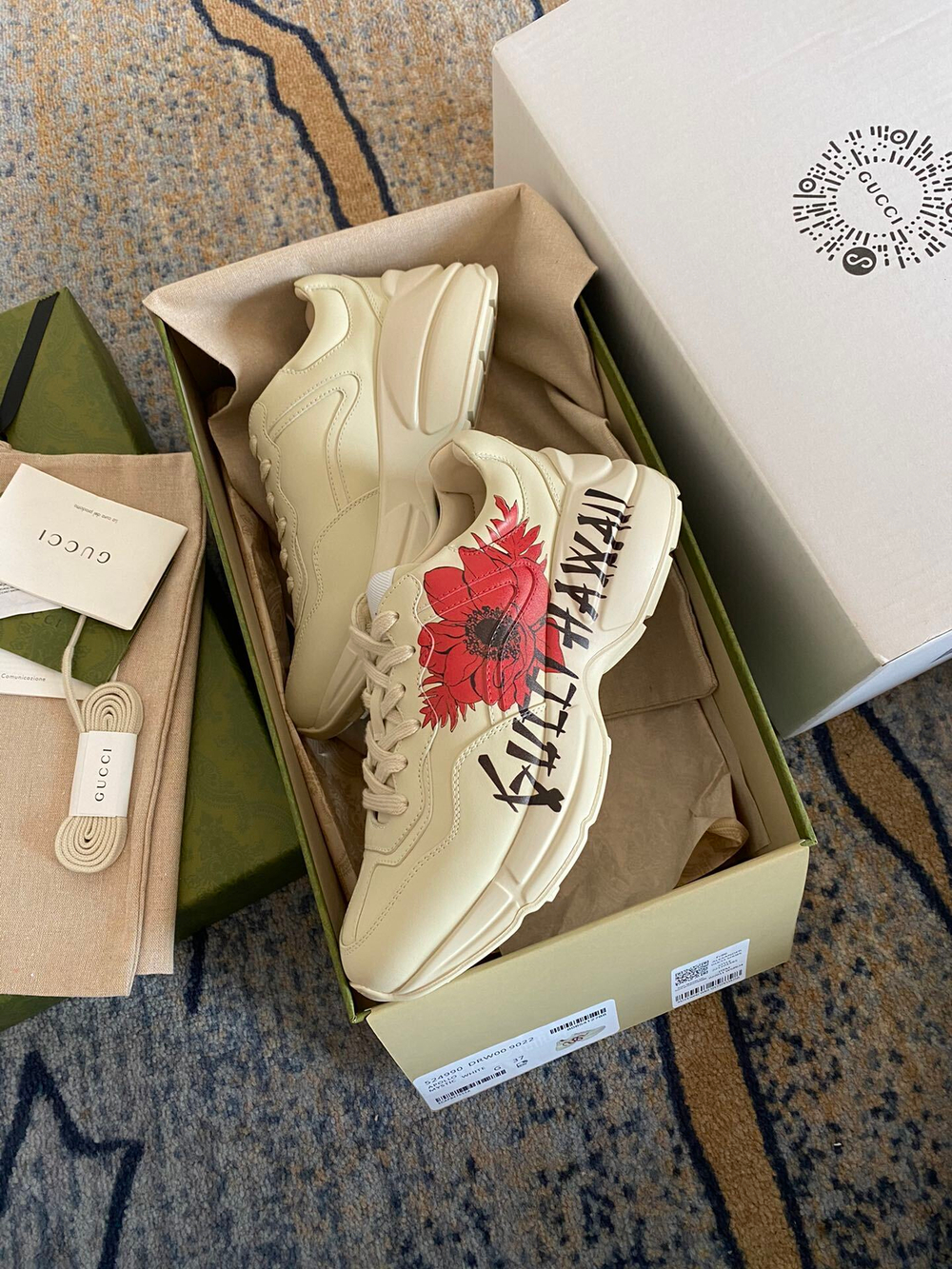 Gucci Rhyton Sneaker