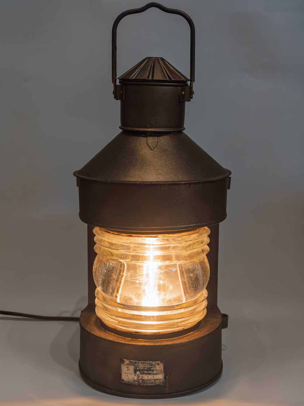 Большой напольный светильник из корабельного топового фонаря «Топовый ТС», Ленинград, 1970 год
