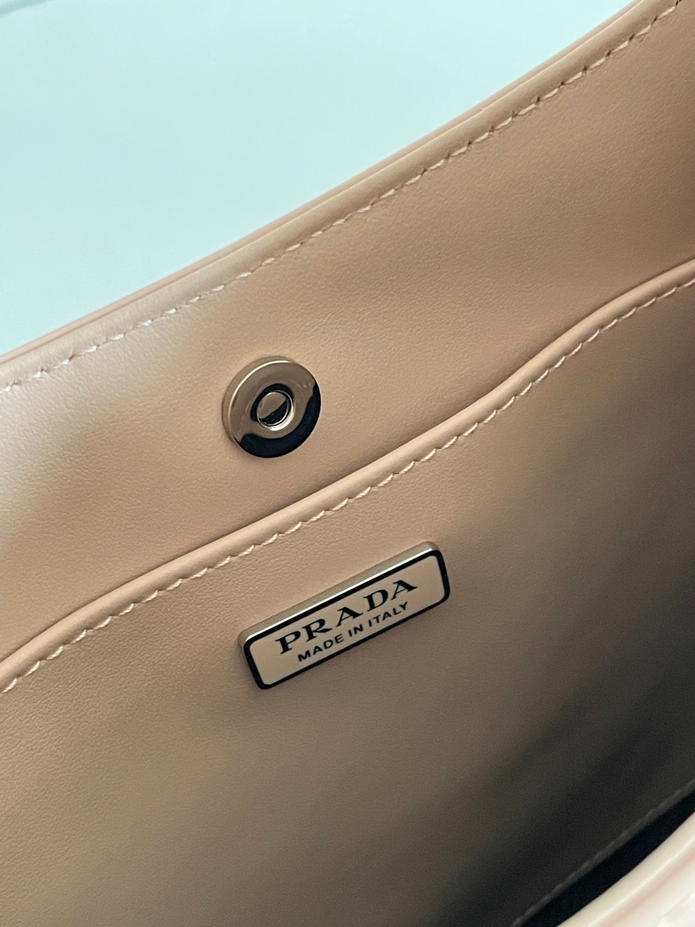 Prada Cleo 27 cm