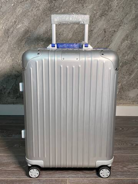 Чемодан Rimowa