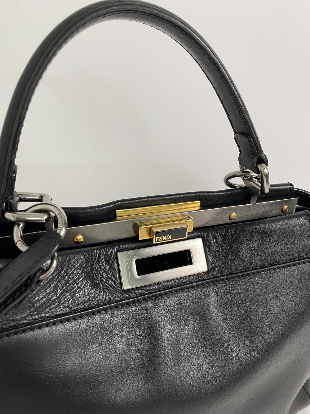 Сумка Fendi Peekaboo Bag Soft Leather