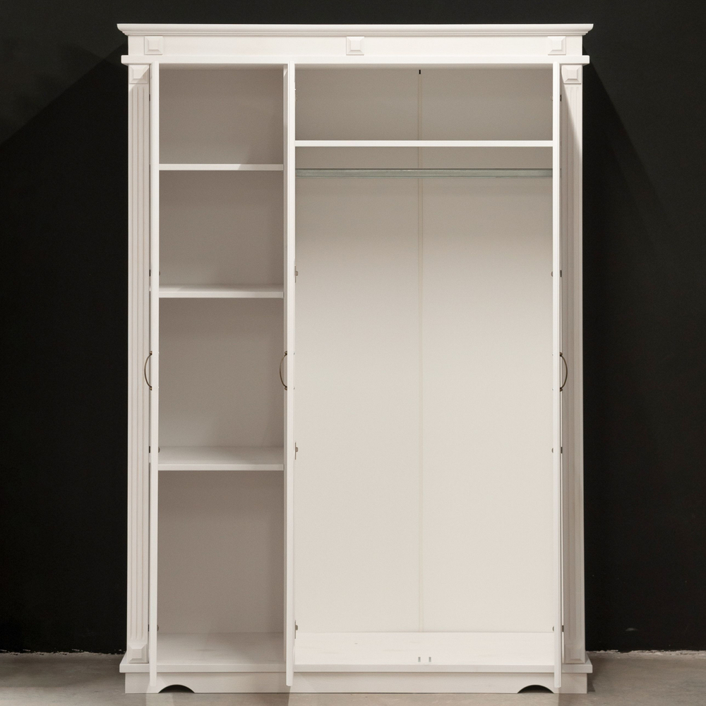 Шкаф для одежды распашной белый Харви трехдверный деревянный со штангой и полками, шкаф для вещей в прихожую и спальню с филенкой в викторианском стиле из массива сосны