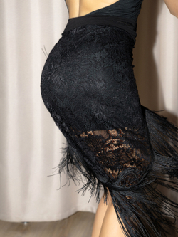 Юбка-платок из гипюра с бахромой