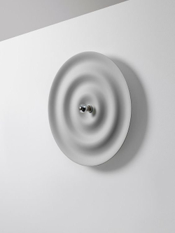 Современный настенный светильник с плавными волнообразными формами