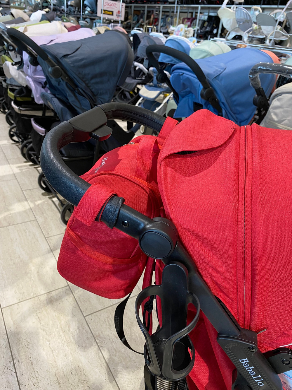 Коляска прогулочная Babalo 2023 Красный черная рама