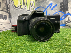 Canon 1300D kit 18-55mm III 14.100 кадров