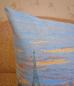 Декоративная гобеленовая наволочка для интерьерной подушки Набережная Сены 68х47