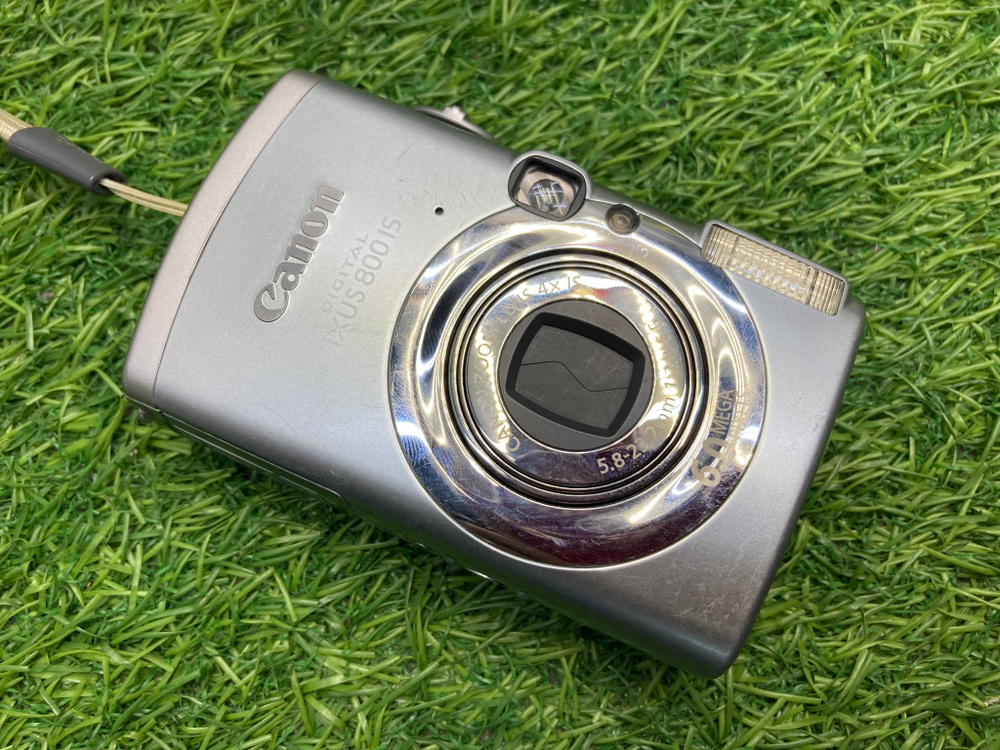 Canon Digital IXUS 800 IS