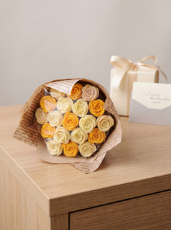 Букет из шоколада "Мини-розы" 19 штук