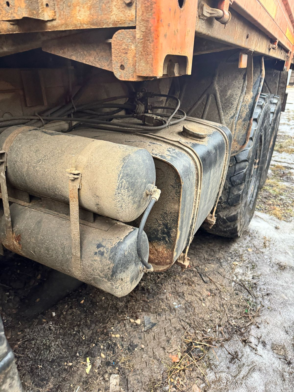 Агропромсервис 4382* на шасси КамАЗ 43118 6x6 Бортовой с КМУ 438240-02 (Дизельный, 11,8 л, 300 л.с.,