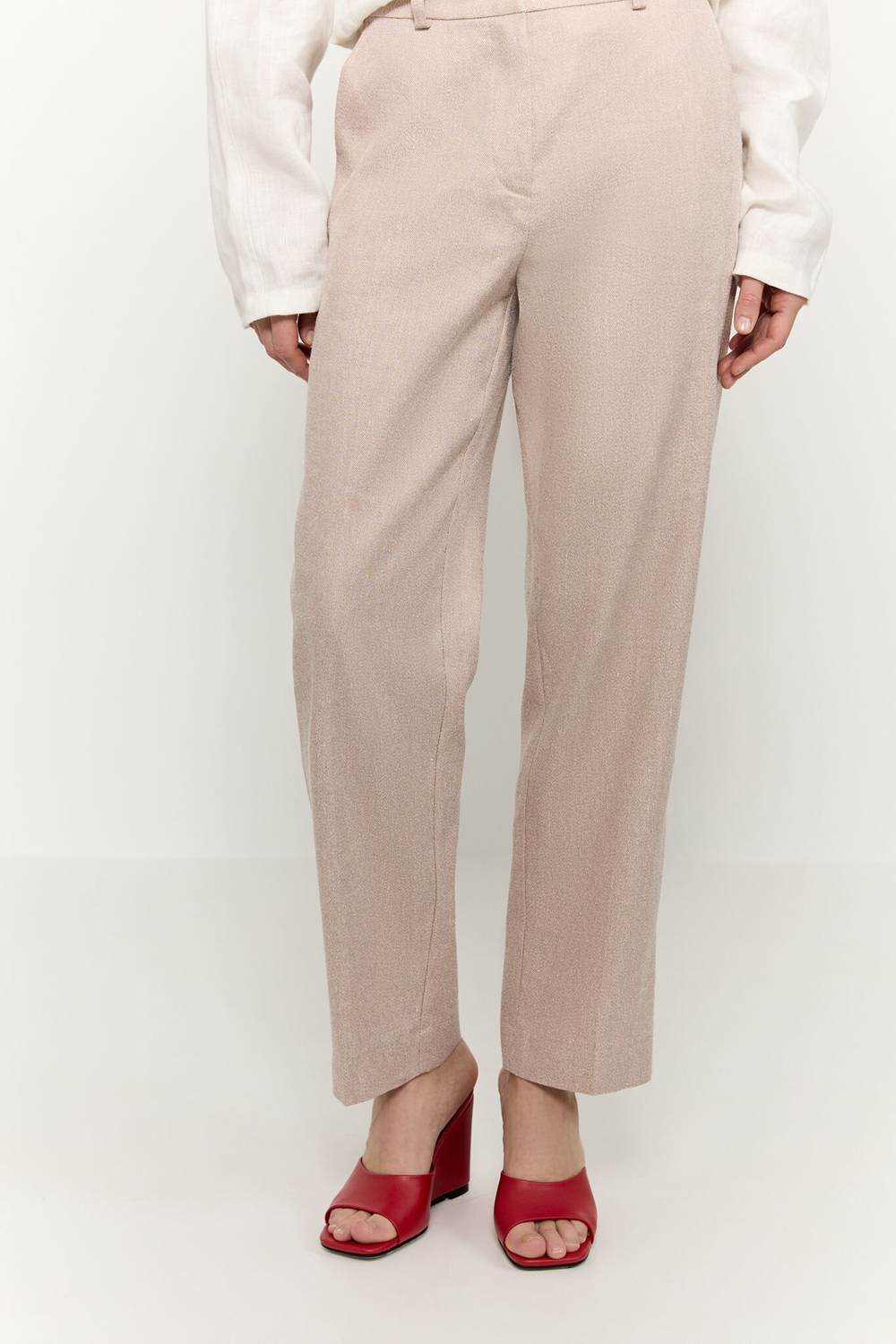 Брюки прямые укороченные изо льна