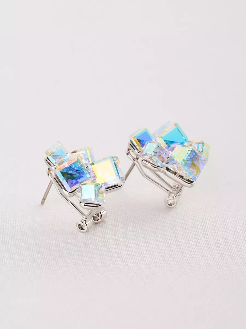 Серьги гроздья Мираж с кубиками-хамелеонами Swarovski