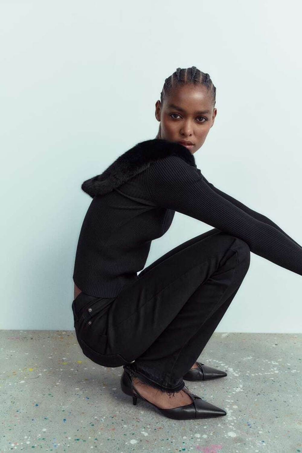 ZARA СВИТЕР С ВОРОТНИКОМ ИЗ ИСКУССТВЕННОГО МЕХА, ЧЕРНЫЙ