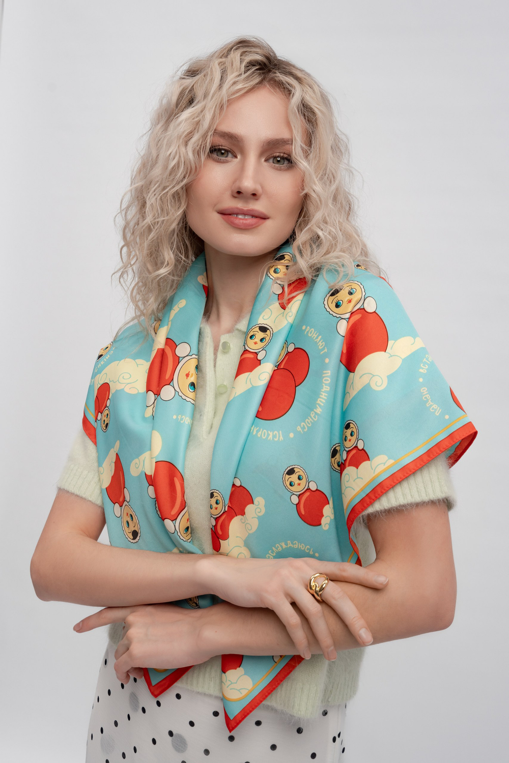 Платок «Русская неваляшка. Вдохновение»