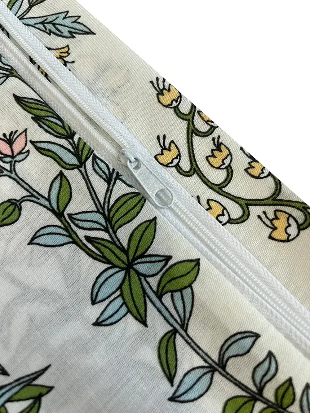 Комплект наволочек 2шт "Botany" Сказка сатин 40х40 см на молнии