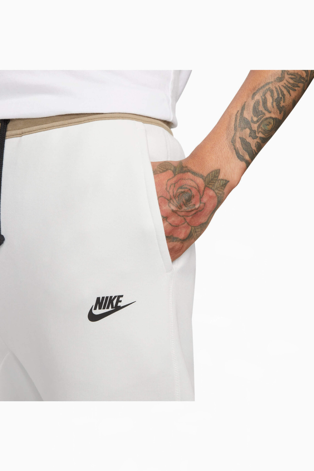 Штаны Nike Sportswear Tech Fleece