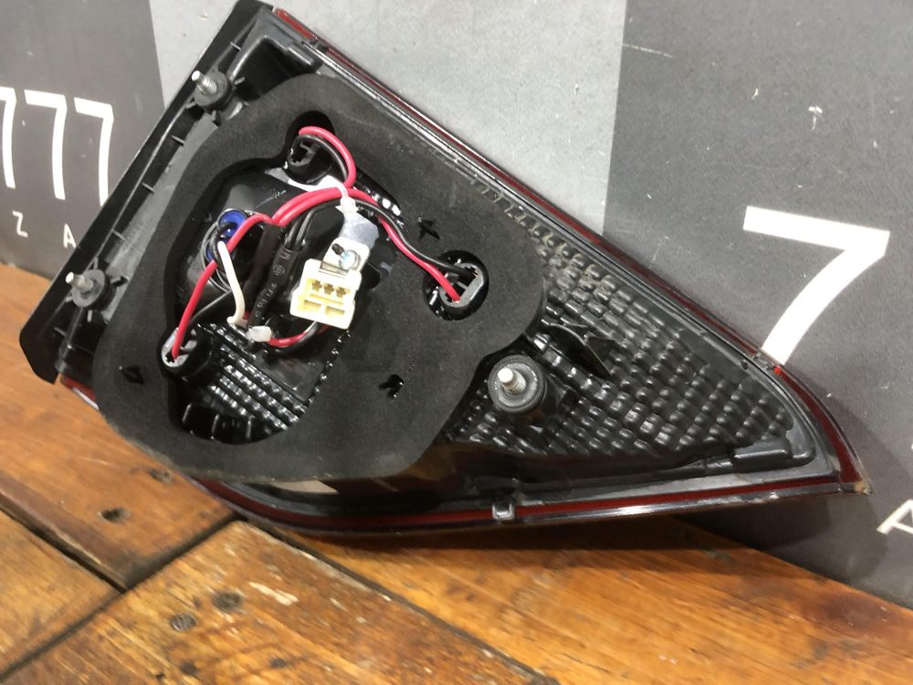 Фонарь задний правый Chery Tiggo 4 17-19 Б/У Оригинал j684433040