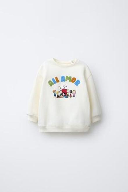 ZARA ТОЛСТОВКА С МАХРОВОЙ НАШИВКОЙ SNOOPY PEANUTS™, СВЕТЛЫЙ ЭКРЮ