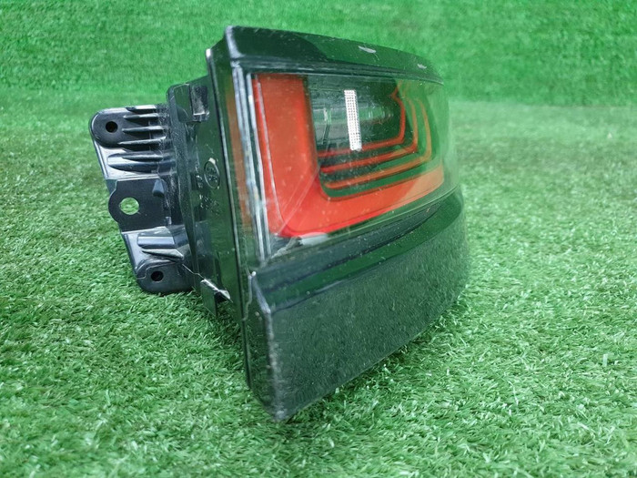 Фонарь правый внешний Range Rover Evoque 2 (18-24)