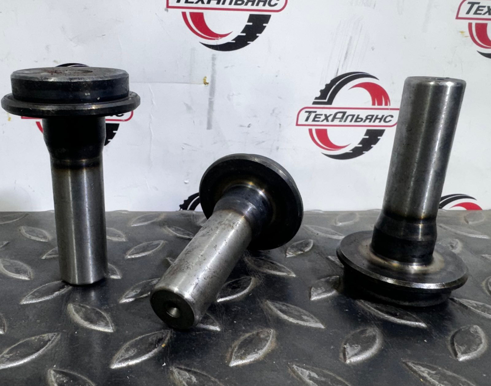 Вал 172-5185 водяной помпы