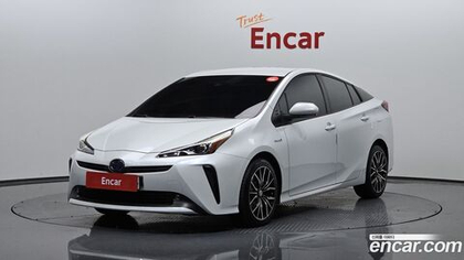 Toyota Prius 4 Generation 1.8 AWD (12.2021)