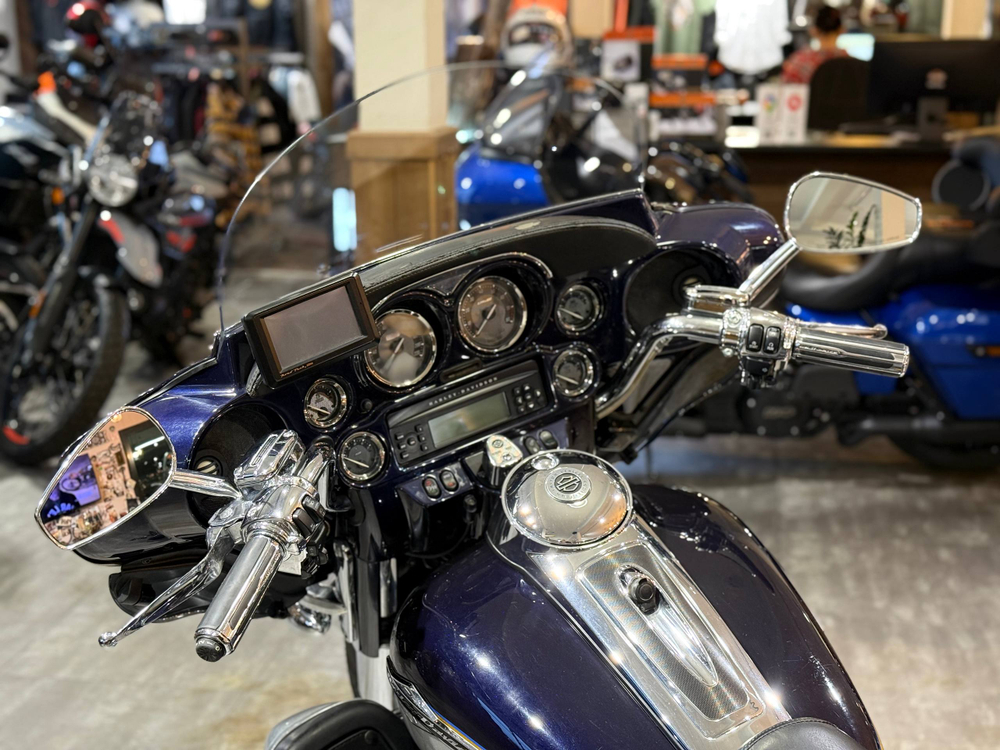 Harley-Davidson CVO Ultra Classic Limited, 2012