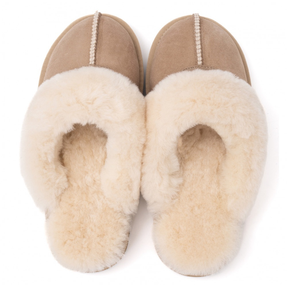 UGG Slippers Scufette Sand