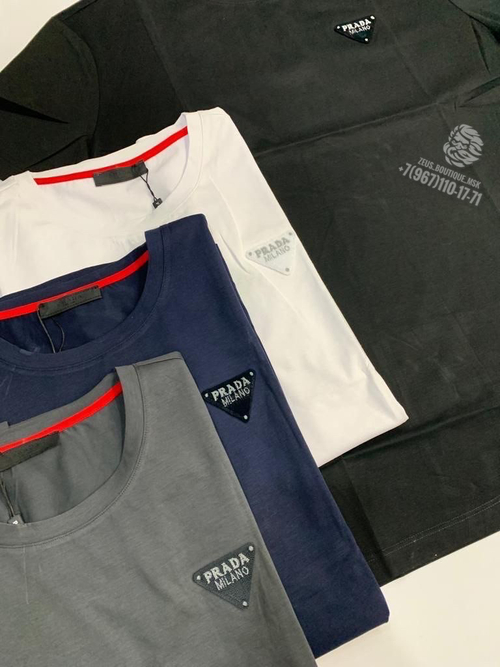 Футболка Prada