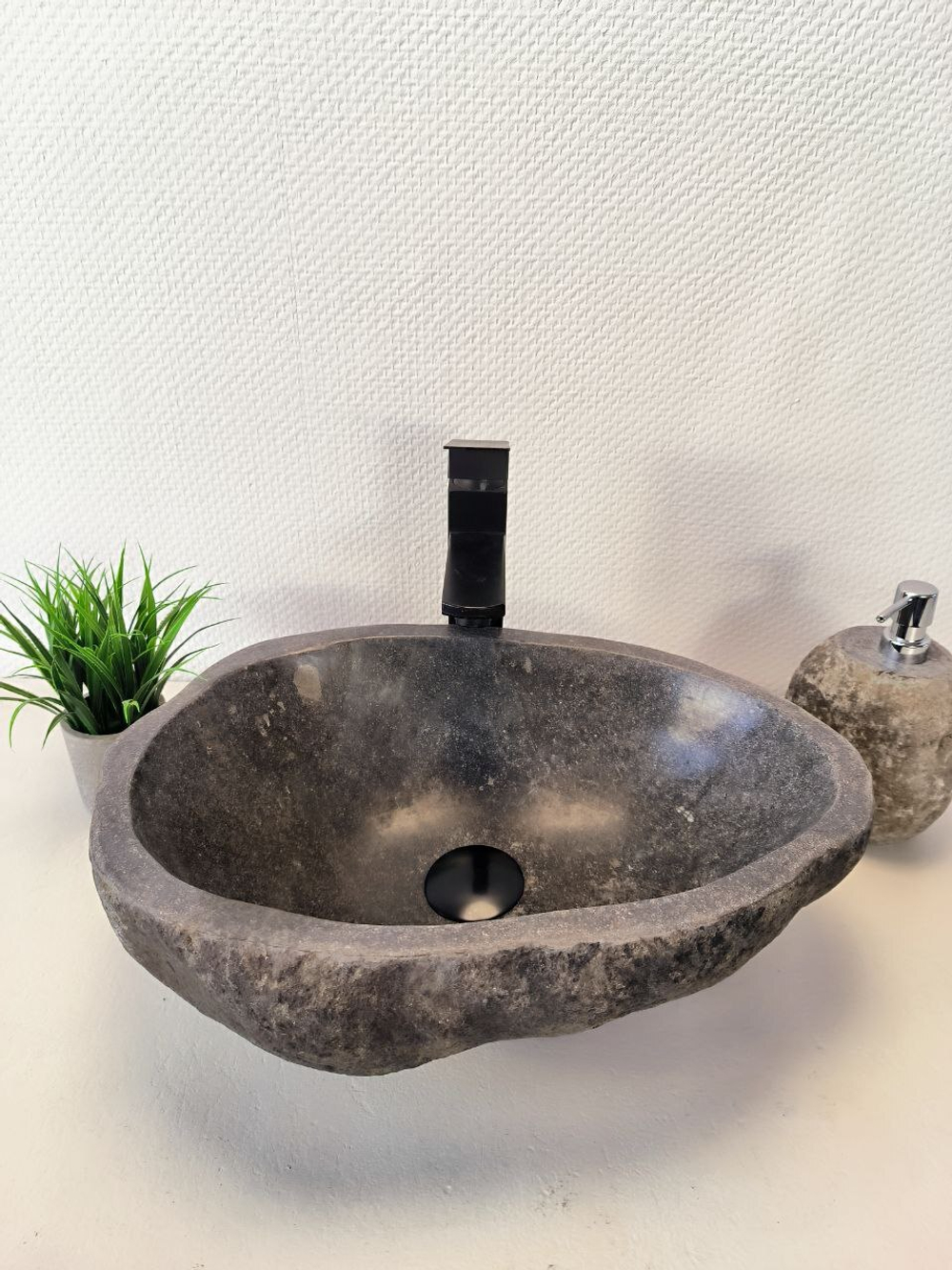 Раковина из речного камня RS-65954 46х33х16 из натурального камня