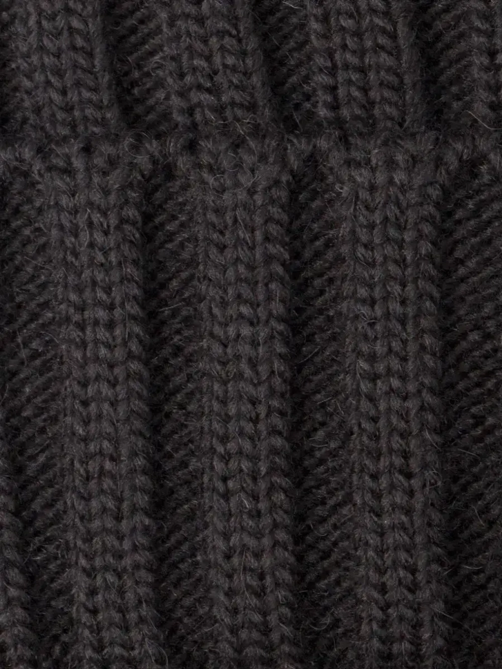 Шапка зимняя для девочки с помпоном и снуд