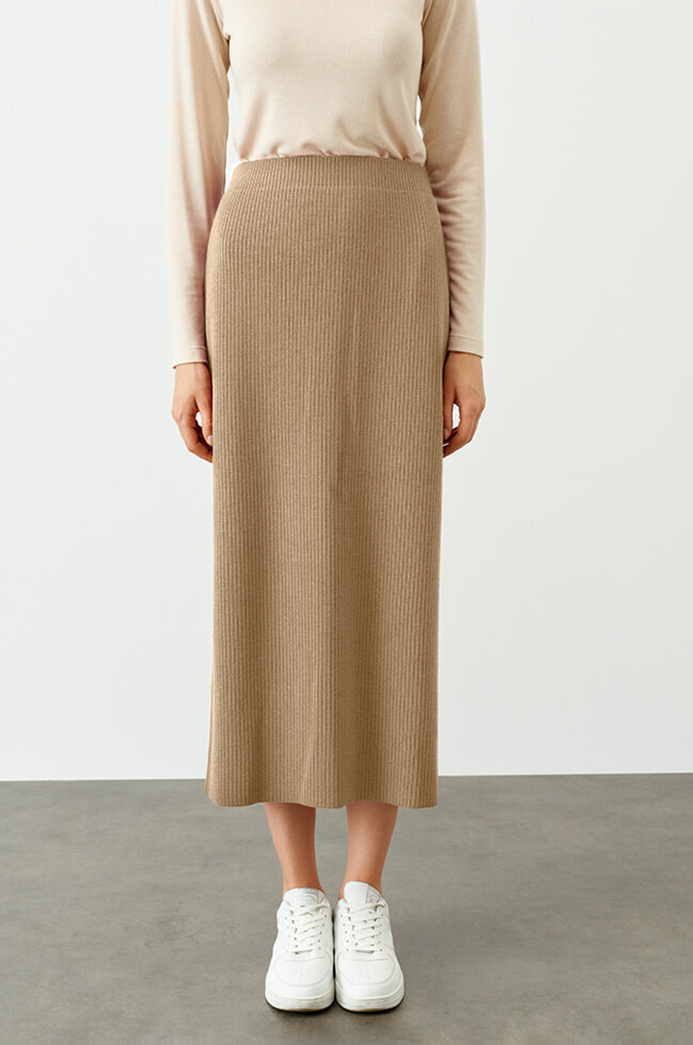 4792 Юбка женская (бежевый)