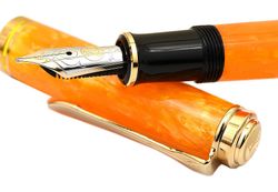 Перьевая ручка Pelikan Souveraen M600 SE Vibrant Orange перо EF золото 14K (PL809528)
