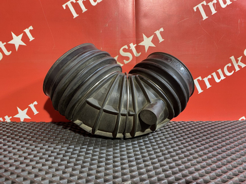 Патрубок воздушного фильтра