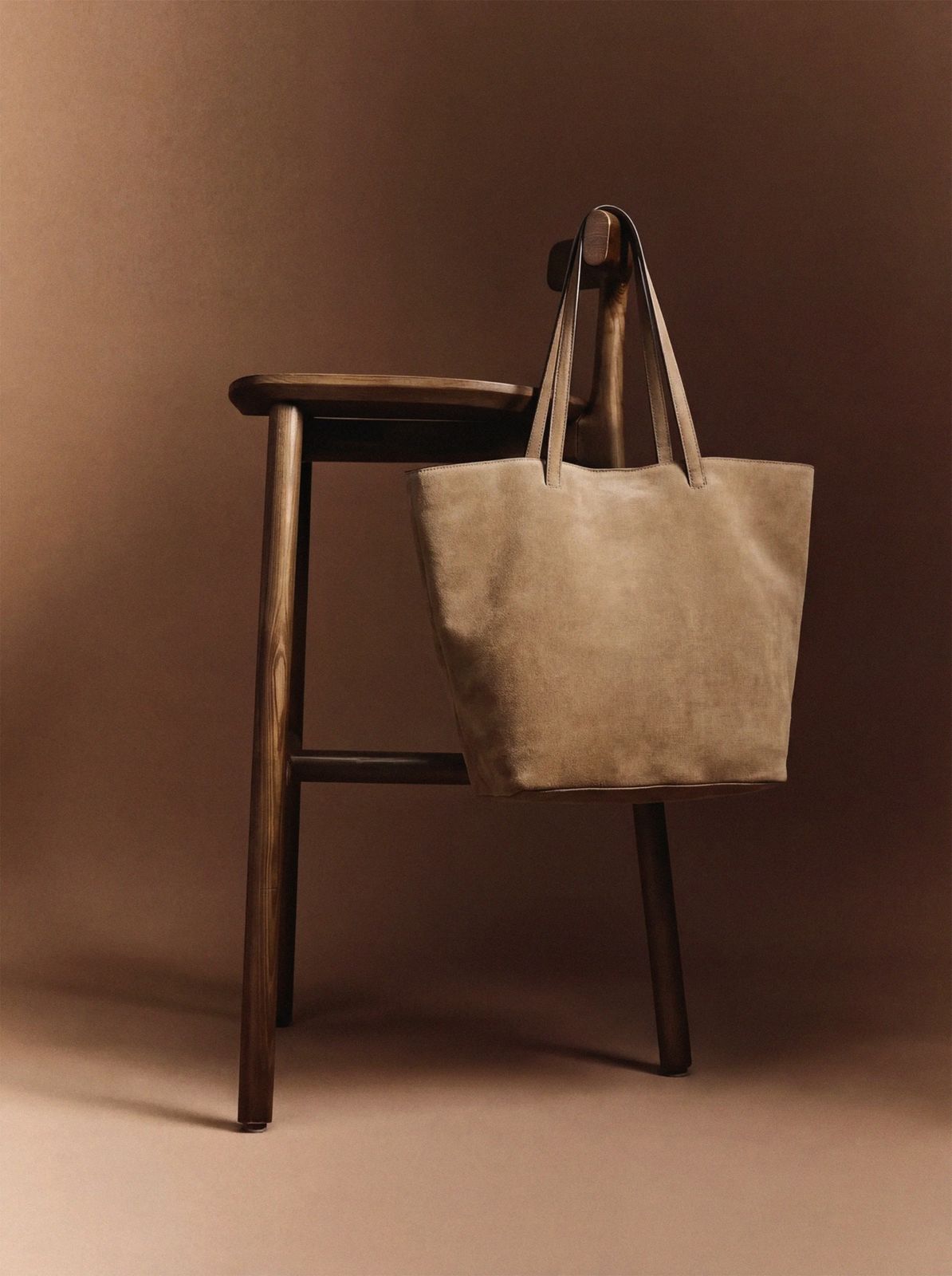 Сумка к зимней одежде: баланс объёма и элегантности