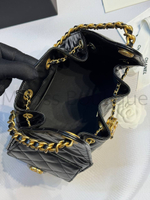 Женская сумка Chanel черного цвета