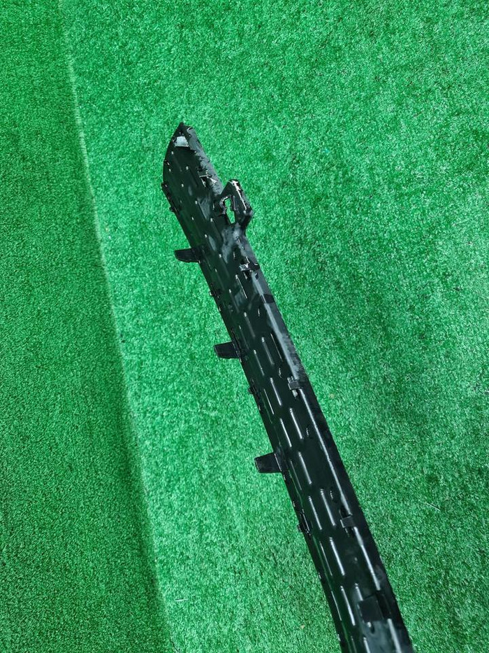 Решетка перед. бампера Mercedes GLE V167 18-24 AMG