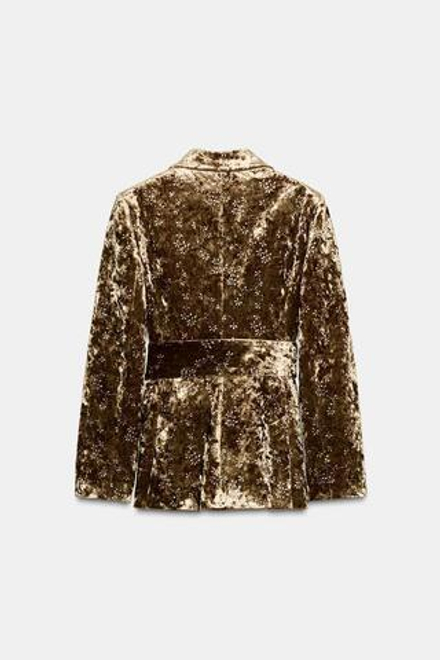 ZARA БЛЕЙЗЕР ИЗ БАРХАТА С МЕТАЛЛИЗИРОВАННОЙ НИТЬЮ И ПОЯСОМ, ЗОЛОТИСТЫЙ