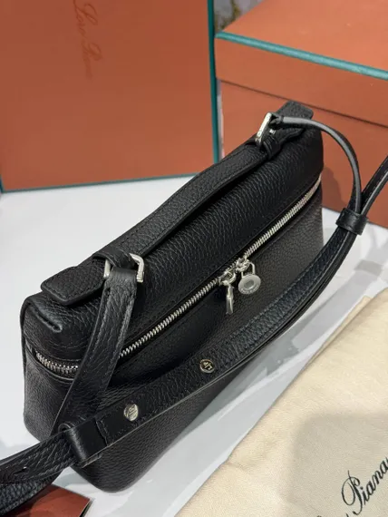 Сумка Loro Piana Extra Pocket L19