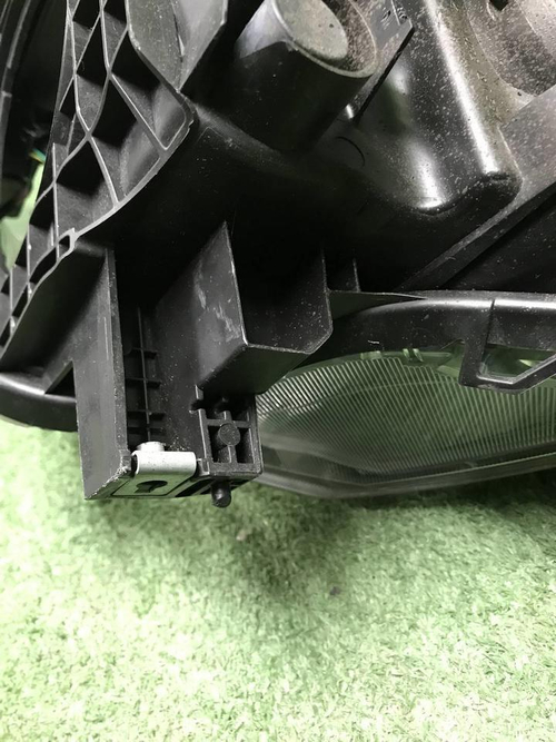 Битая Фара правая Toyota RAV4 4 CA40 (15-19) LED