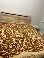 Парящая кровать Берген с полками в изголовье (столик в подарок )