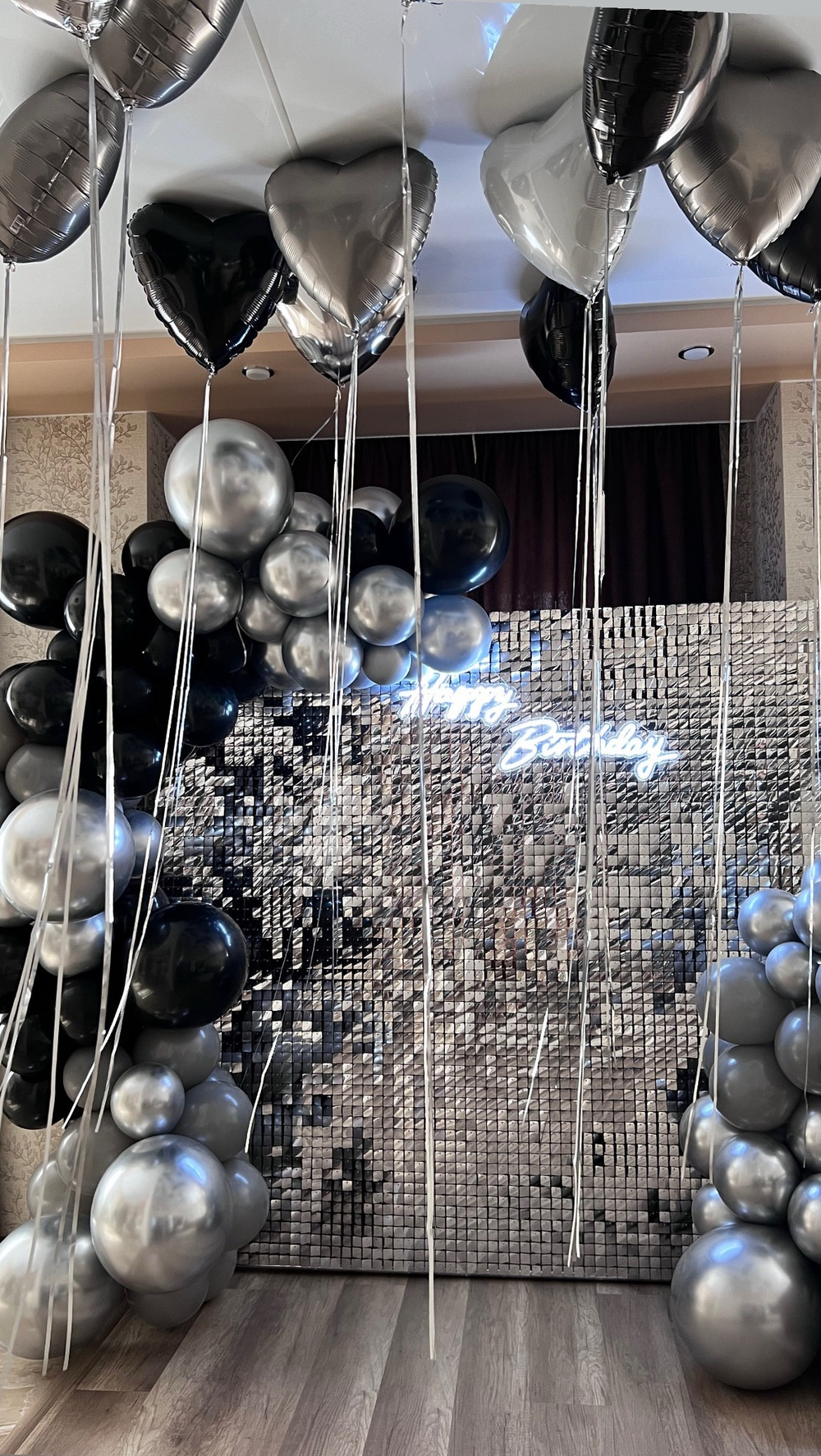 Фотозона Блестящая на день рождения или годовщину