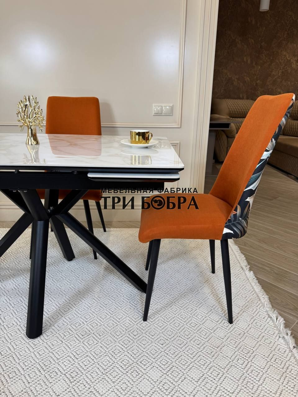 Кухонный раскладной стол "Монако" из керамогранита, белый мрамор и 4 стула ТРОПИК