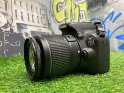 Canon EOS 100D Kit 18-55mm 3.5-5.6 III 38.300 кадров