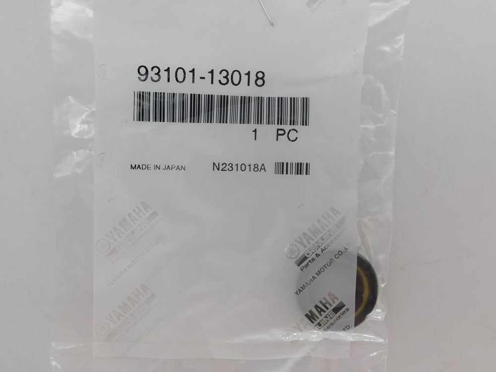 сальник вертикального вала Yamaha 9.9 13.5 15 93101-13018-00