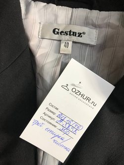 Жакет Gestuz лаконичный, маркировка 40, визуально на 46 размер