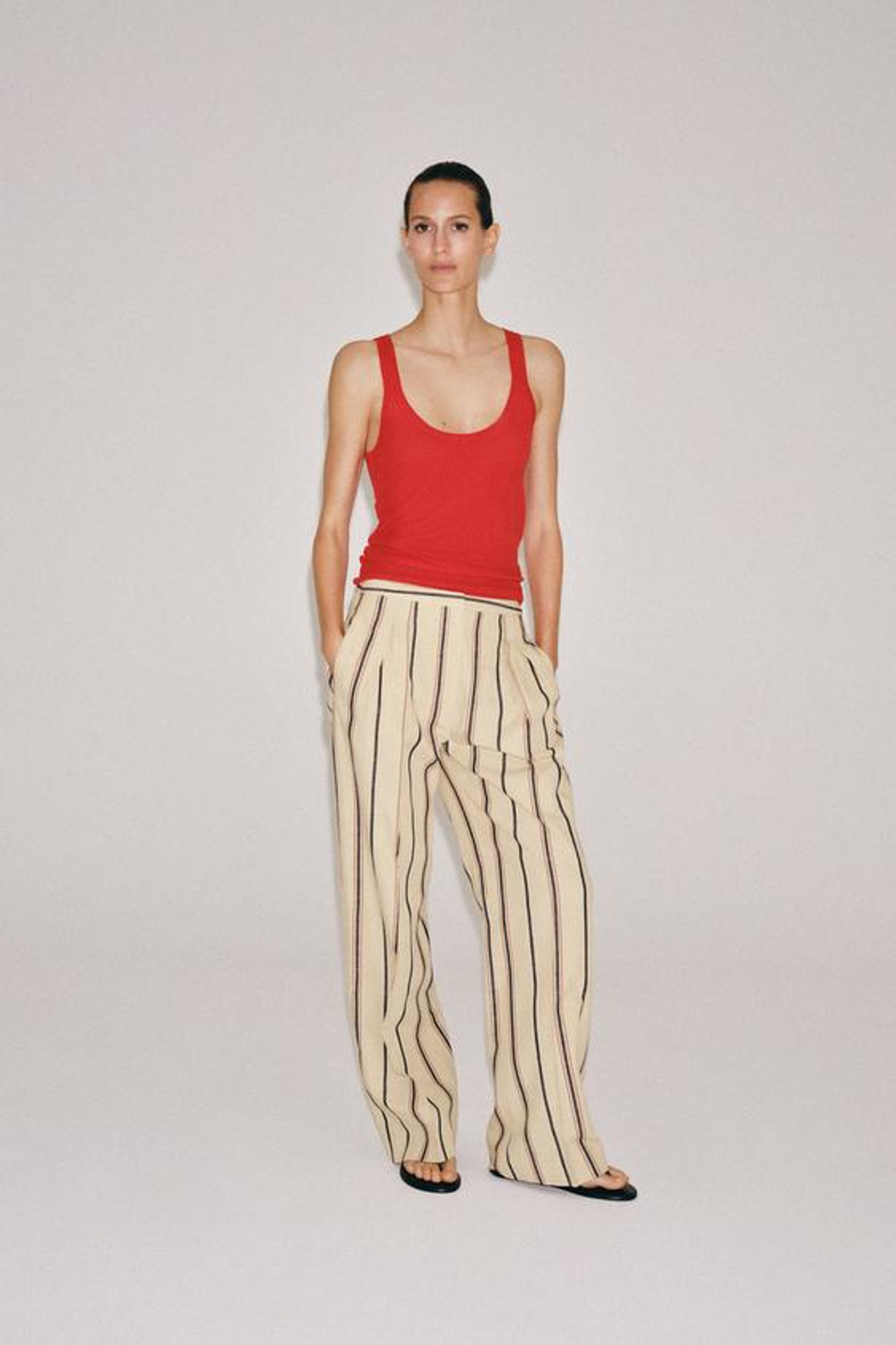 ZARA БРЮКИ В ПОЛОСКУ СО СКЛАДКАМИ — ZW COLLECTION, БЕЖЕВЫЙ