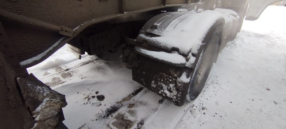 Shacman (Shaanxi) SX* 4x2 Седельный тягач SX4188YY381 (Дизельный, 12,5 л, 473 л.с., АТ)