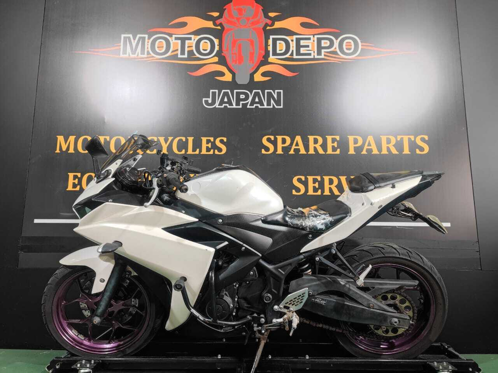 Yamaha YZF-R25 , 2015